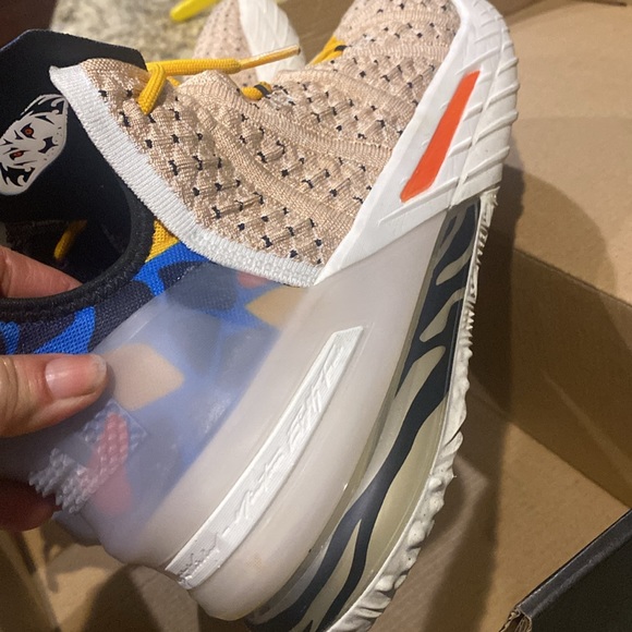 Nike
LeBron 18 "Multi Animal Print" sneakers - Picture 14 of 15